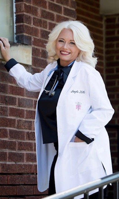 Barbourville Resident Angela Mills Turns to KCEOC JobSight in Return to School as She Completes Respiratory Therapist Program
